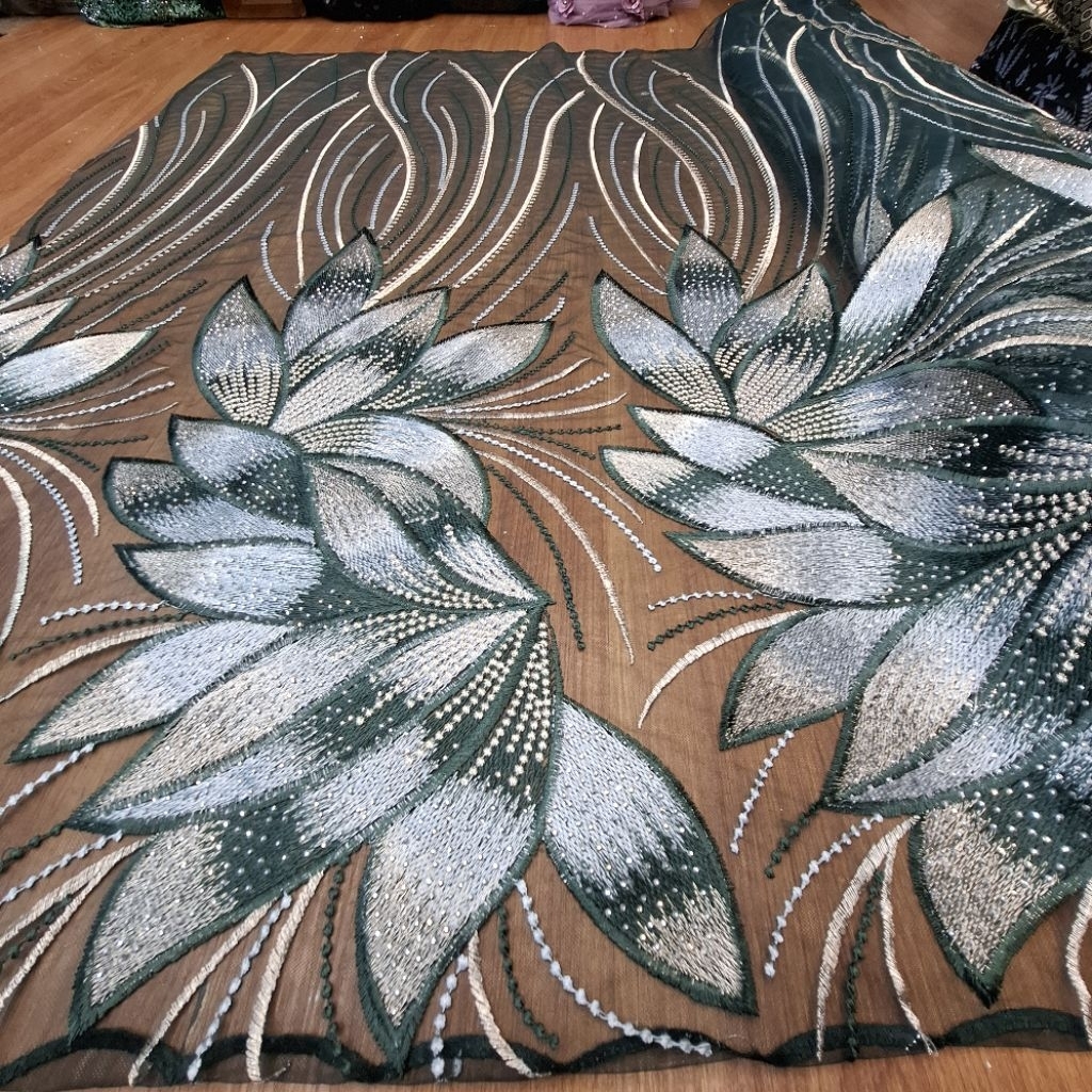 tile korea motif daun-daun full payet