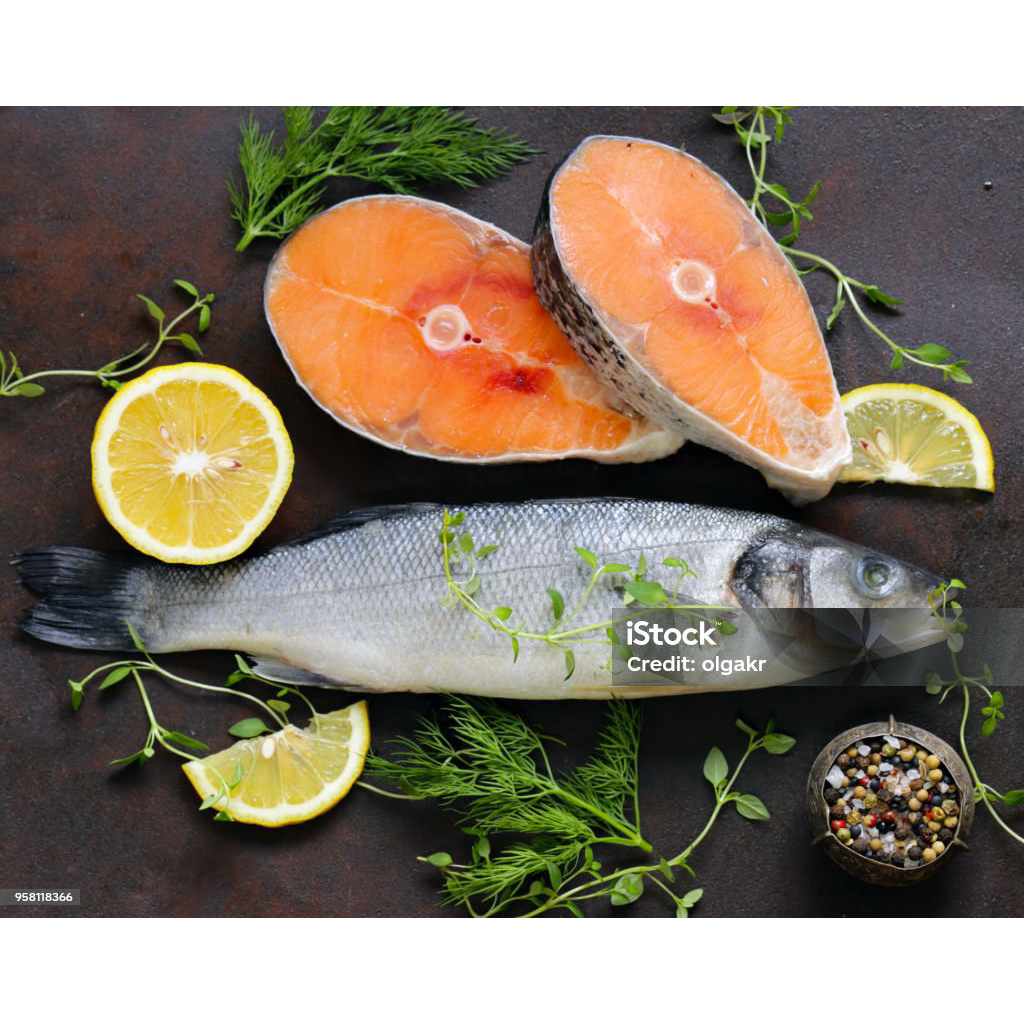 Ikan Salmon Utuh Frozen 1 kg