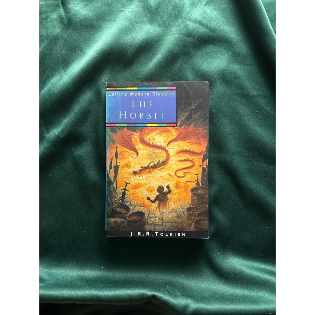 PRELOVED - Novel/Buku The Hobbit - J. R. R. Tolkien