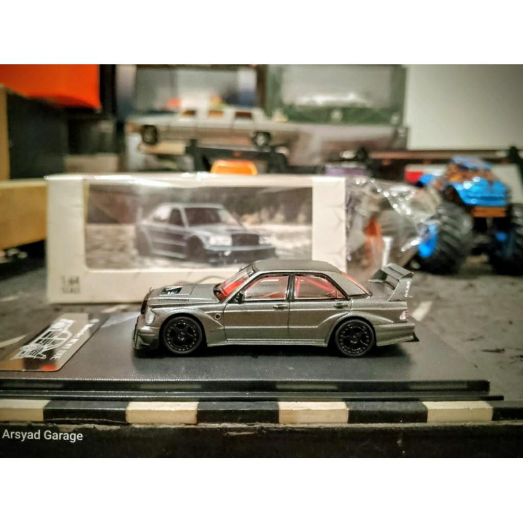 Diecast Rhino Model Mercedes Benz W201 190e Grey