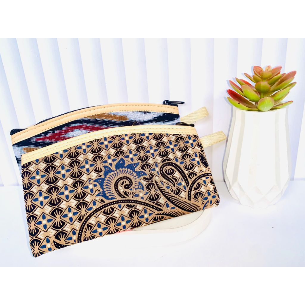 Souvenir Dompet batik/souvenir batik khas solo jogja