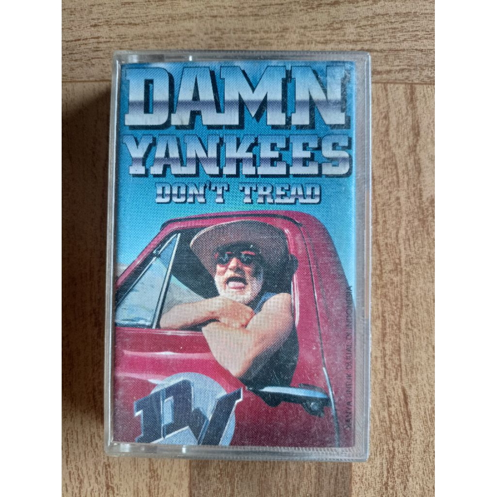 kaset pita DAMN YANKEES "don' tread"