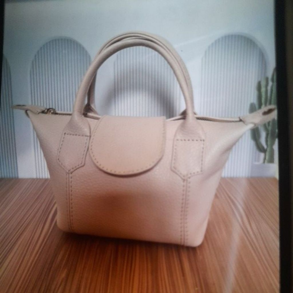 Tas kulit longchamp wanita