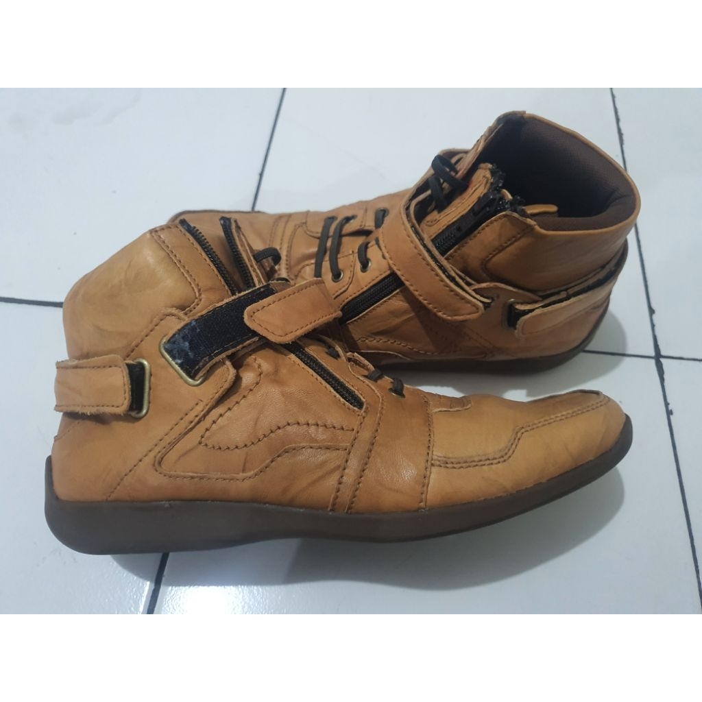 Sepatu Gino Mariani Elario 3