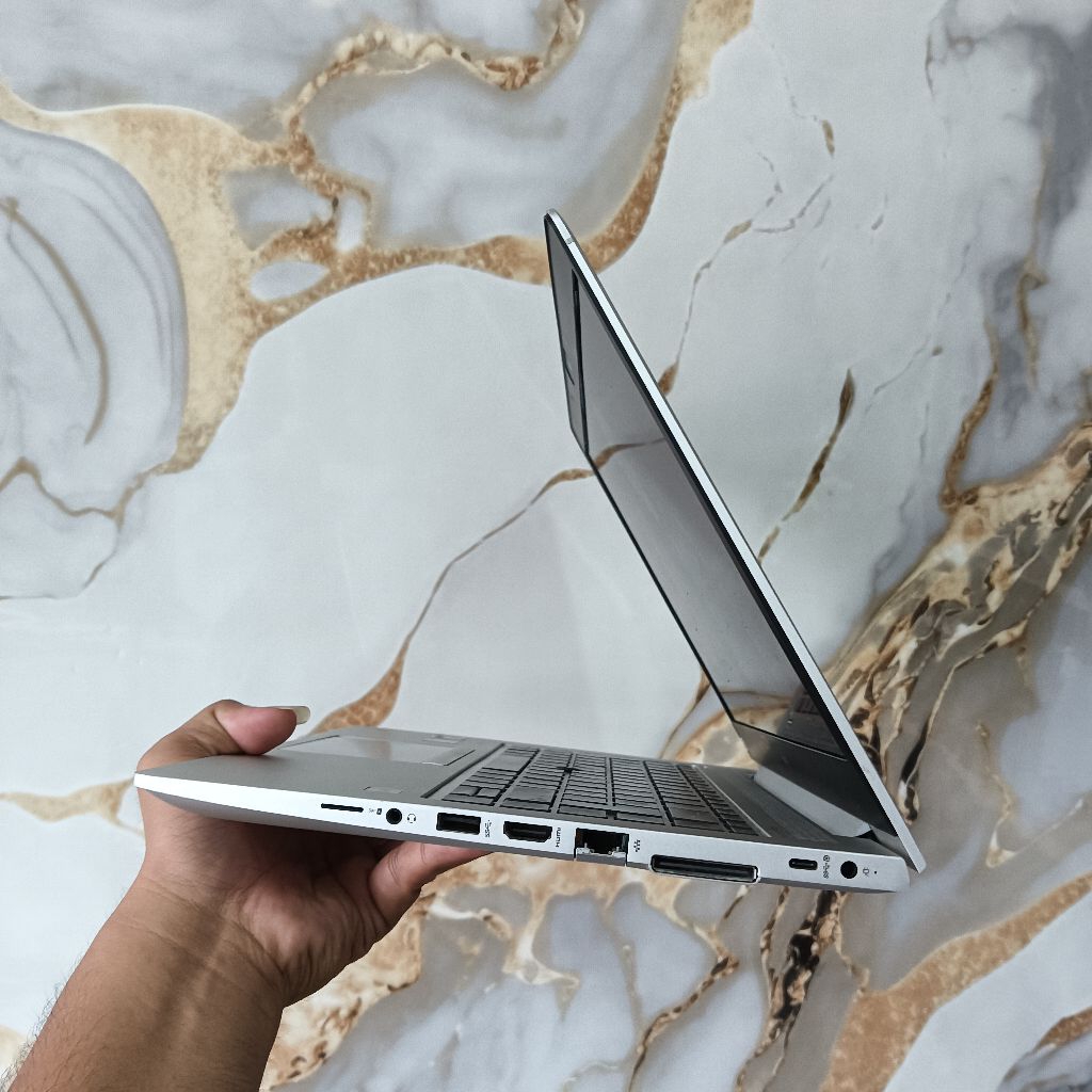 HP ELITEBOOK 745 G5 AMD RYZEN 5 PRO 2500U