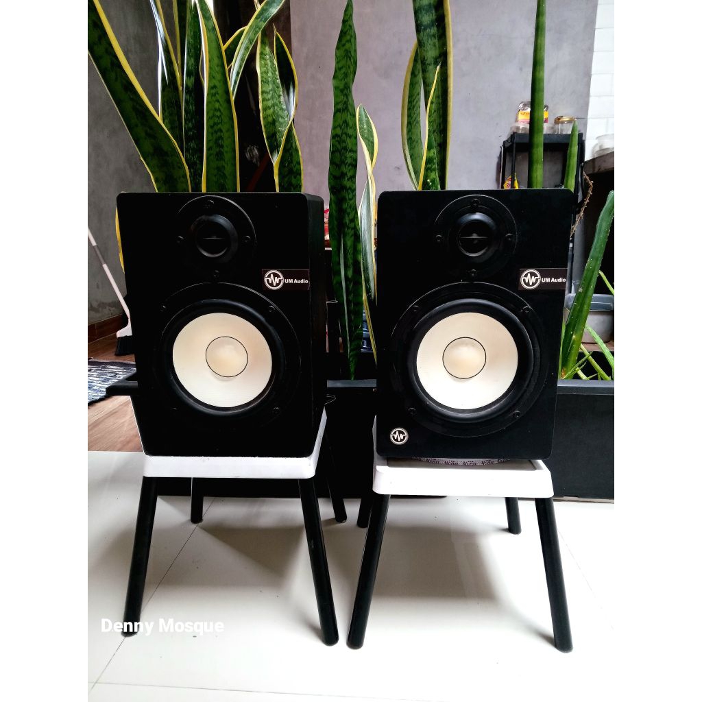 Speaker flat Aktif UM-AUDIO UM7
