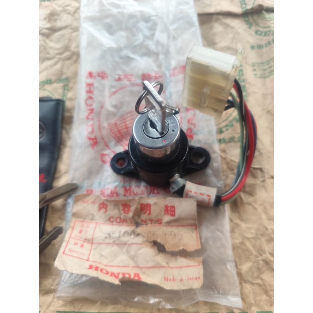 Kunci kontak Honda C70 C90 Original