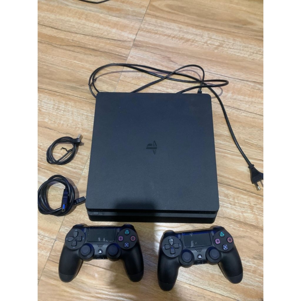 Preloved PS 4 Slim 1TB Ori Garansi