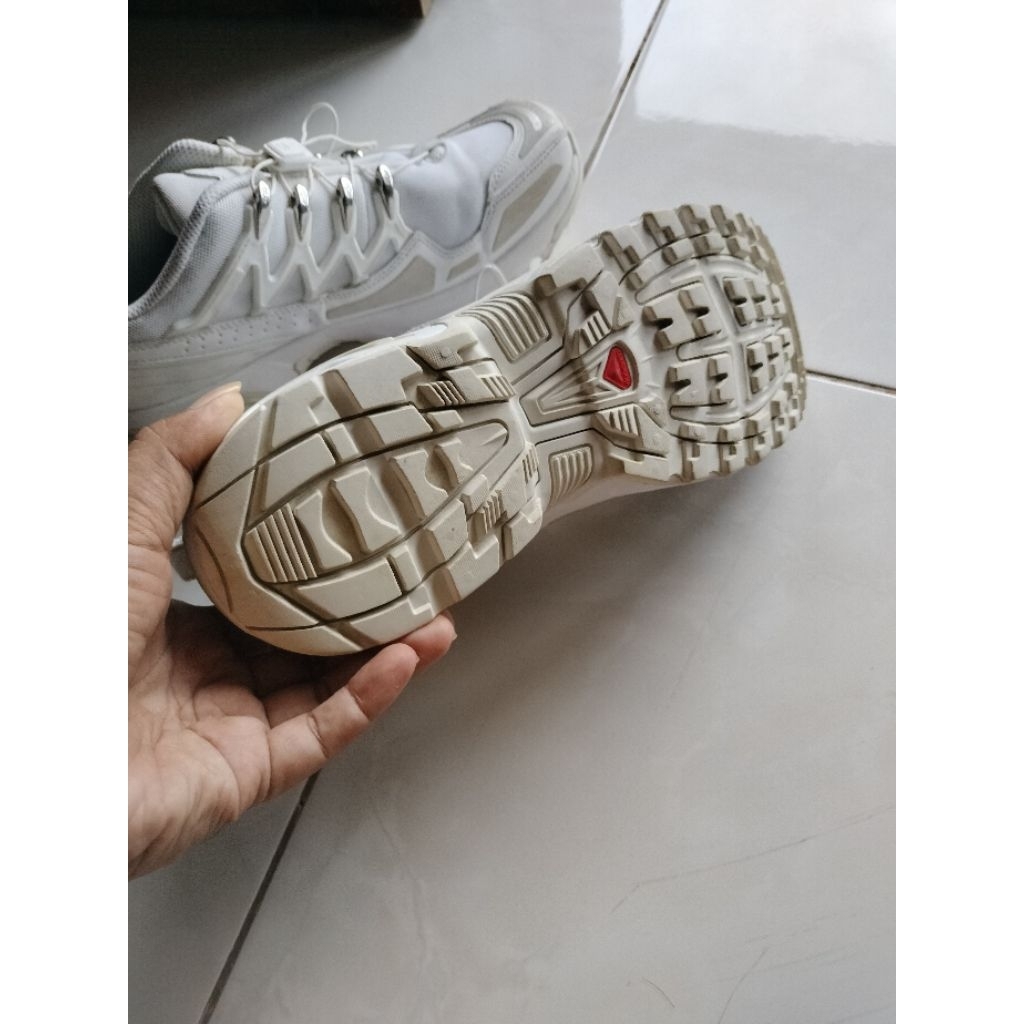SEPATU SALOMON ORIGINAL SECOND size 42.5/27