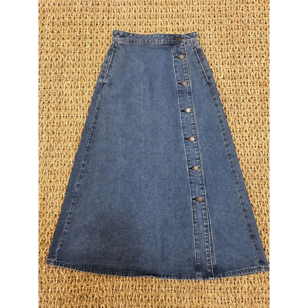 ROK JEANS WANITA GU