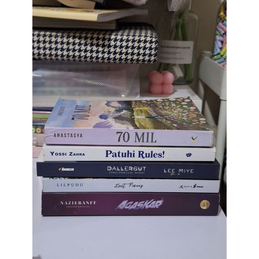 JUAL NOVEL PRELOVED (LAUT PASANG, 70 MIL, AGASKAR)