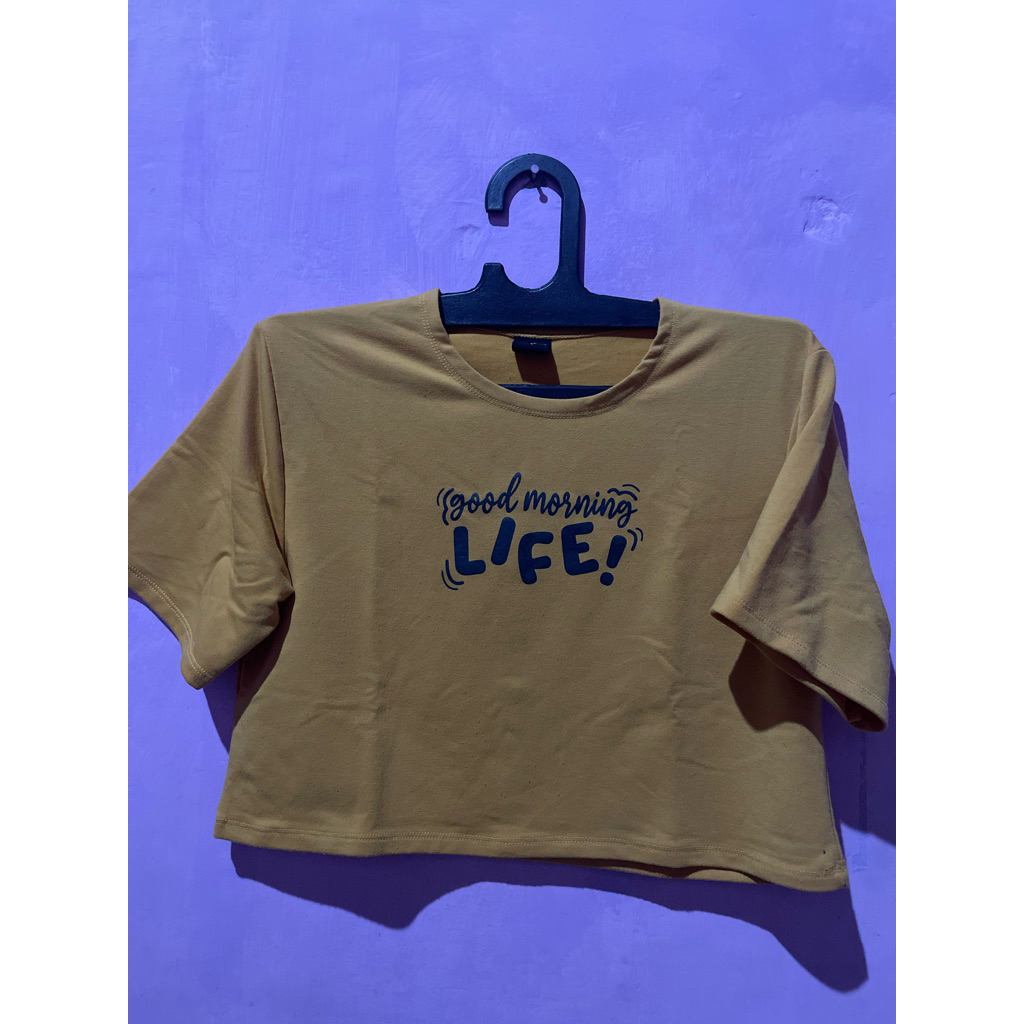 kaos crop mustard