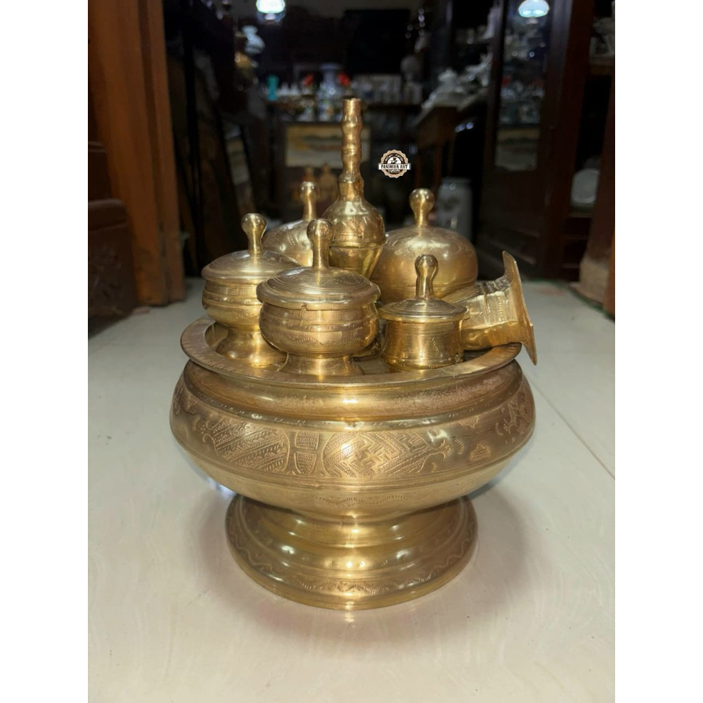 Kinangan bokor ukir kuningan lawas size BESAR