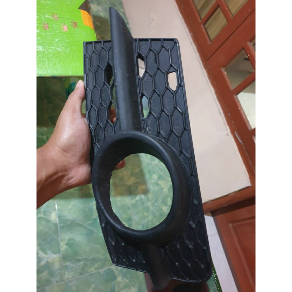 Cover Foglamp Swift GT2 sebelah kiri