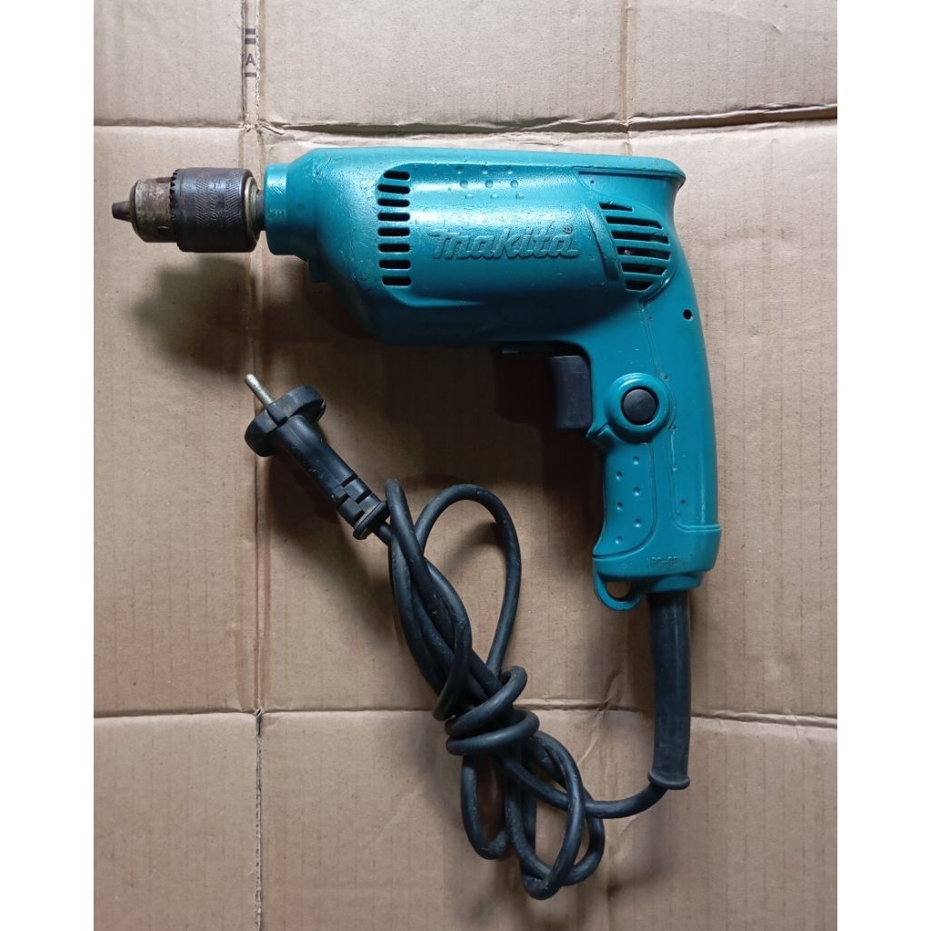 mesin bor 10mm makita 6412(BEKAS)