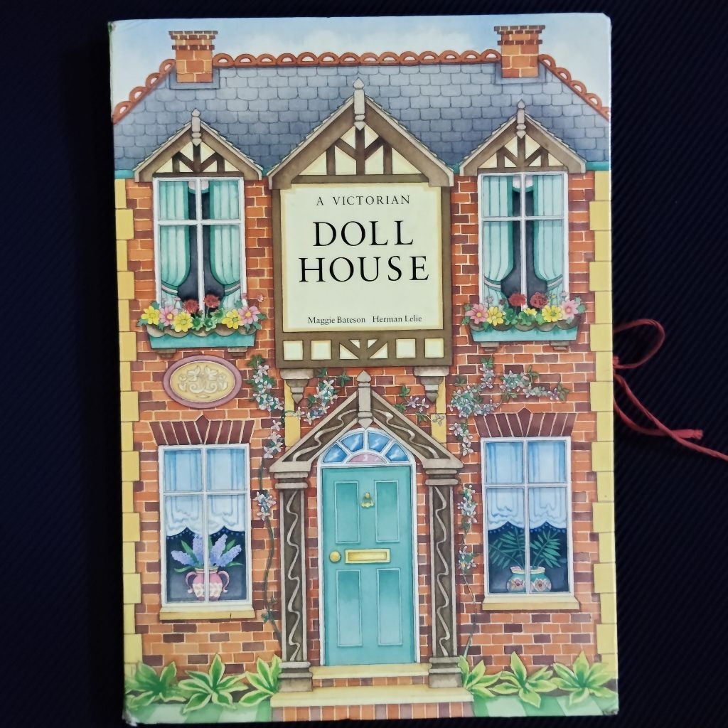 Buku Original Anak Edisi Inggris • A Victorian Doll House Pop Up Book - Edisi Jumbo / MAGGIE BATESON