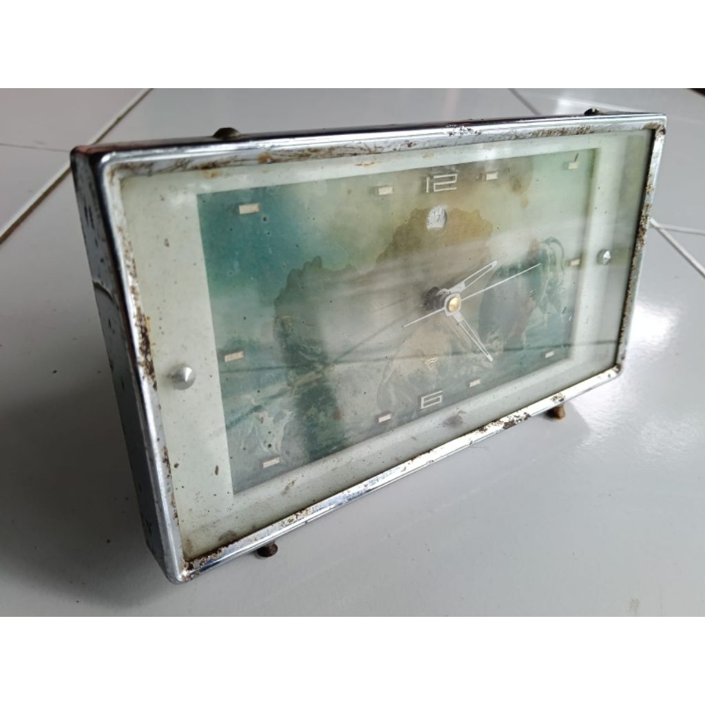 jam weker jadul lawas pajangan vintage