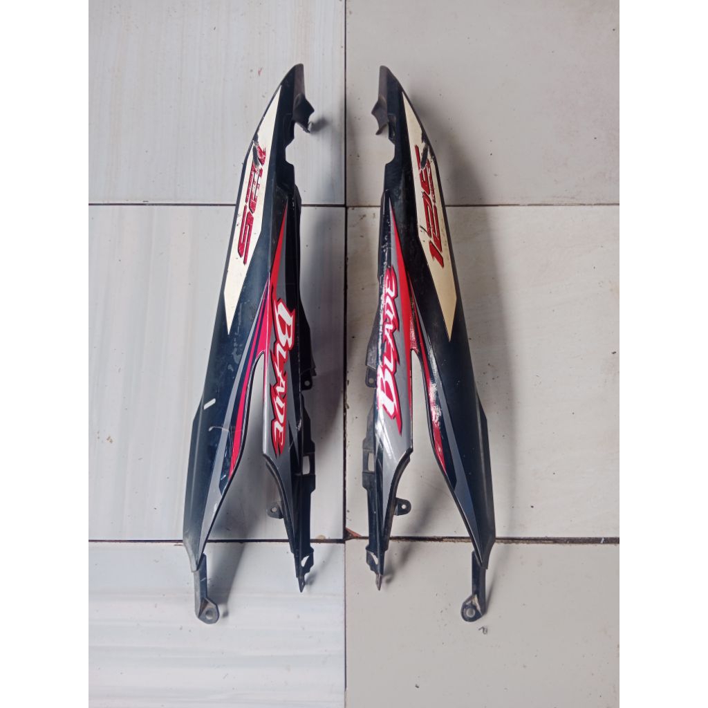 Body belakang honda new blade 125 Repsol. Original. Seken