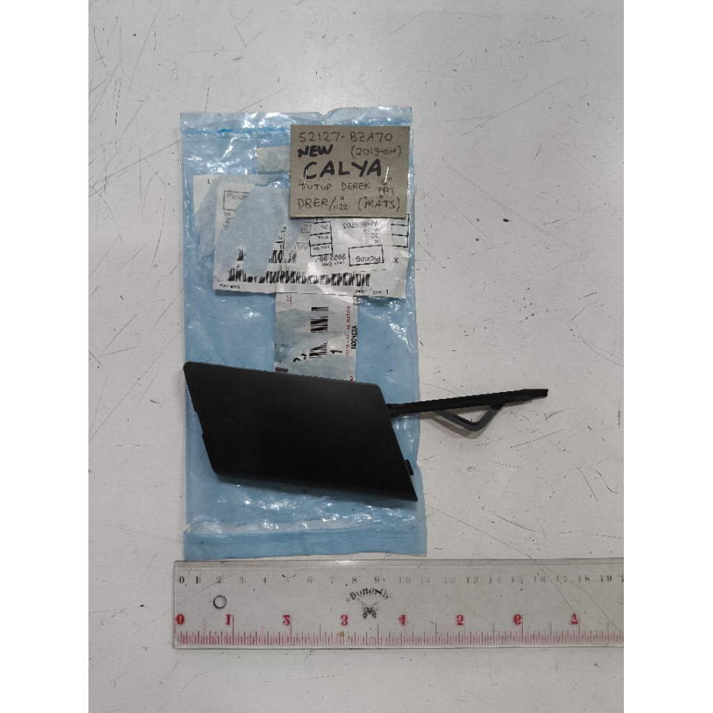 Tutup kover cover derek towing depan Toyota New Calya tahun 2019 2020 2021 2022 2023 2024 2025 hitam