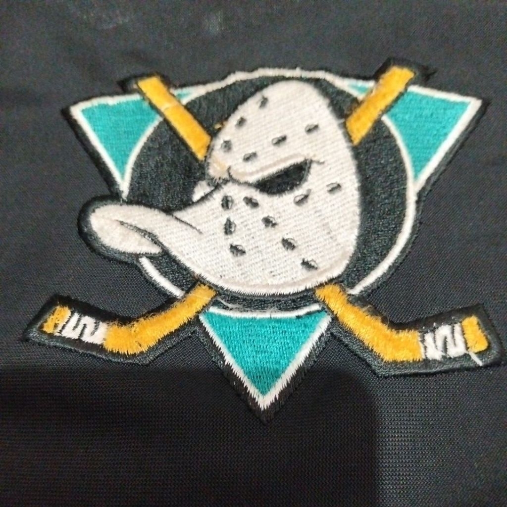 kaos bekas vintage longsleeve hoki