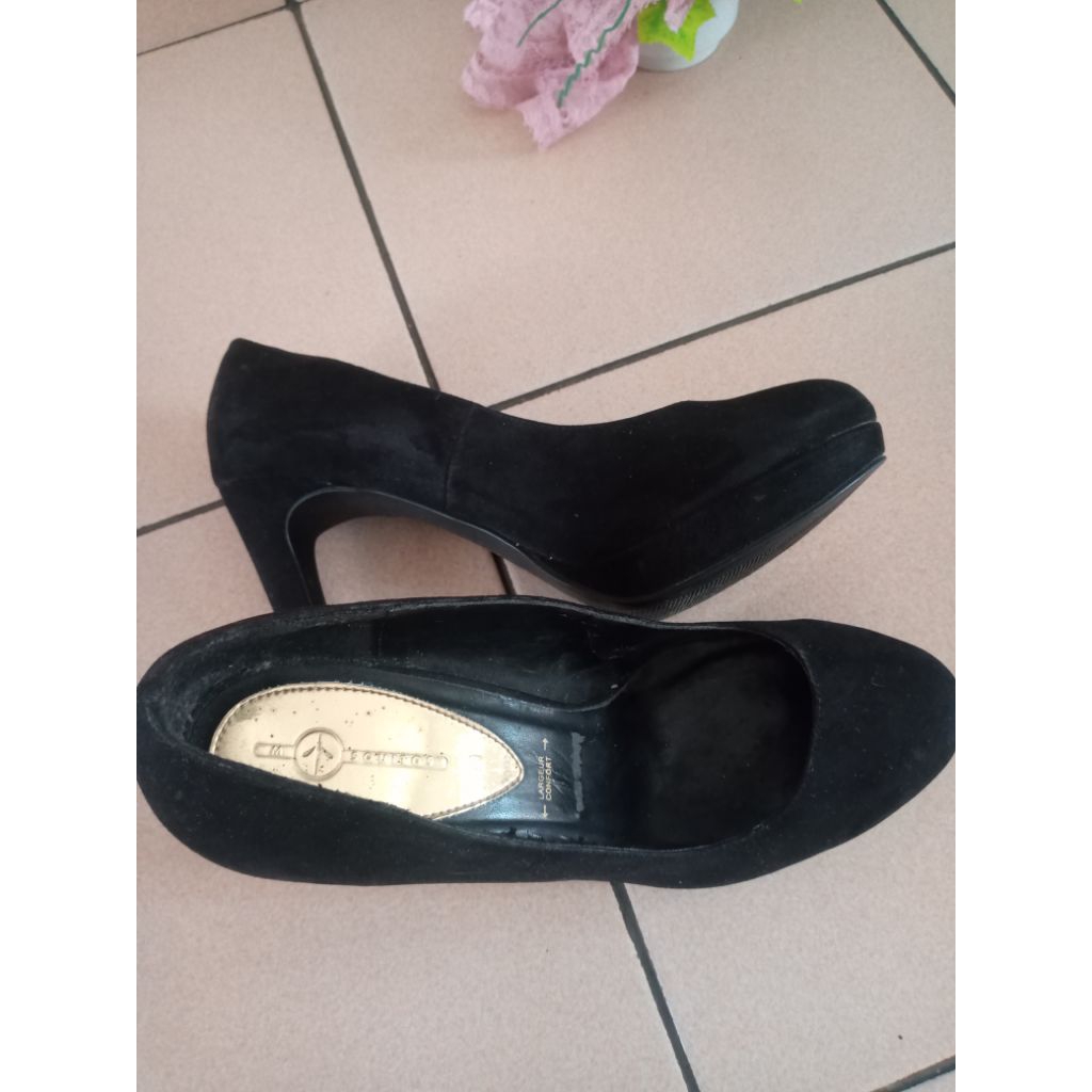 Heels hitam 11cm/preloved sepatu heels/sepatu hak tinggi  11cm/sepatu hitam/heels hitam 11cm/heels h