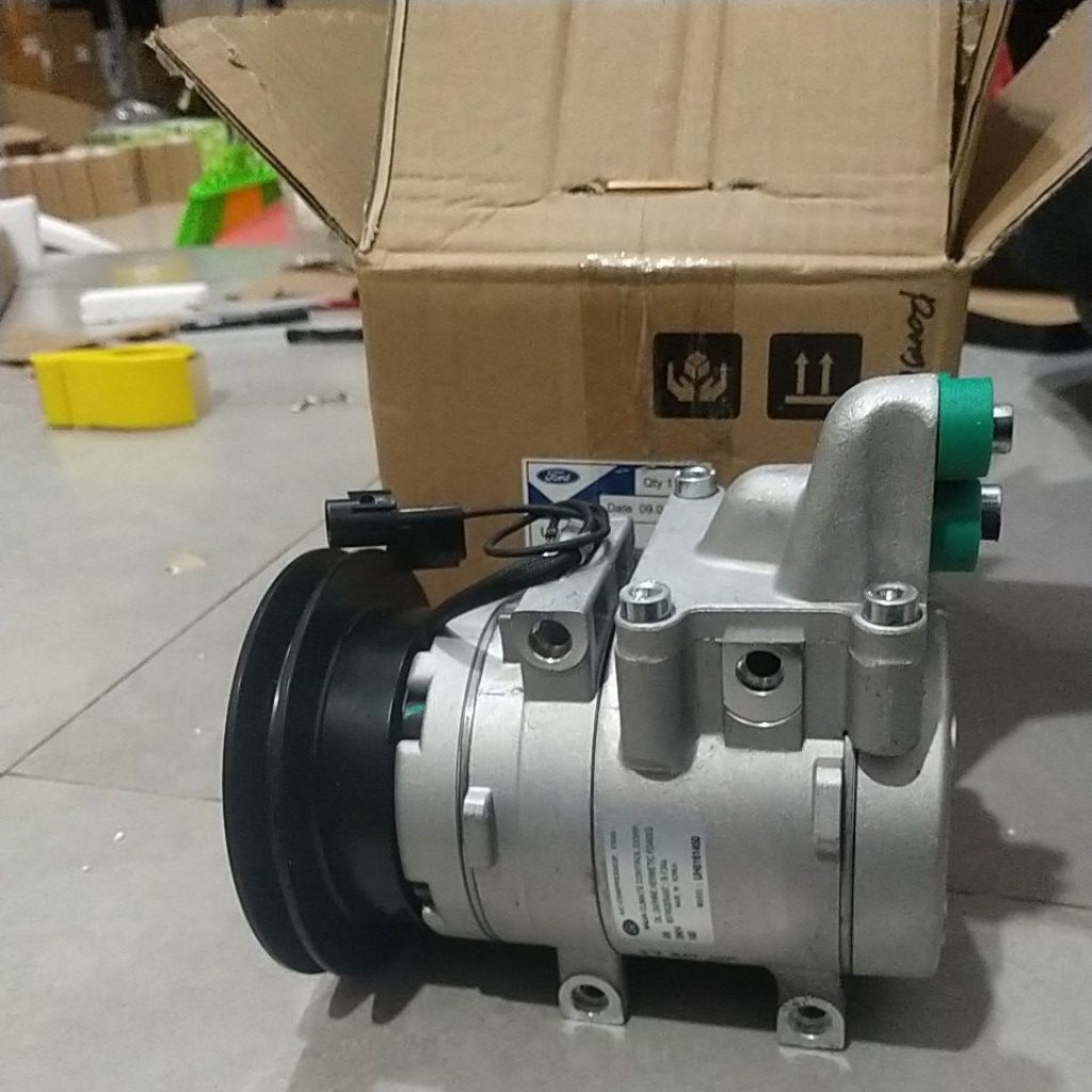 kompresor AC mobil Ford ranger