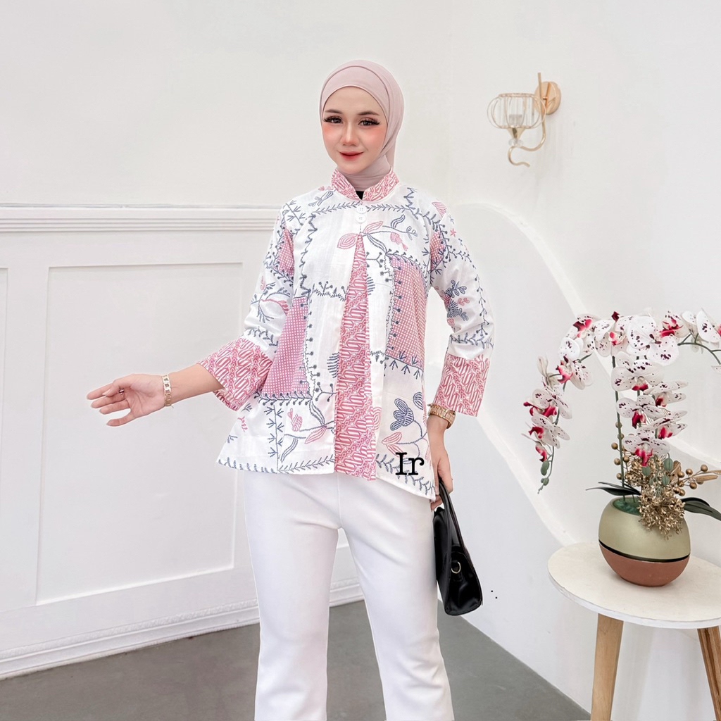 Atasan Batik Kerja Wanita Blouse Batik Kerja Wanita Baju Kantor Wanita ( Bordir Floi )