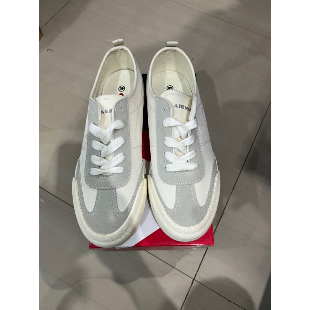 Airwalk Carmen Off White 100% Original