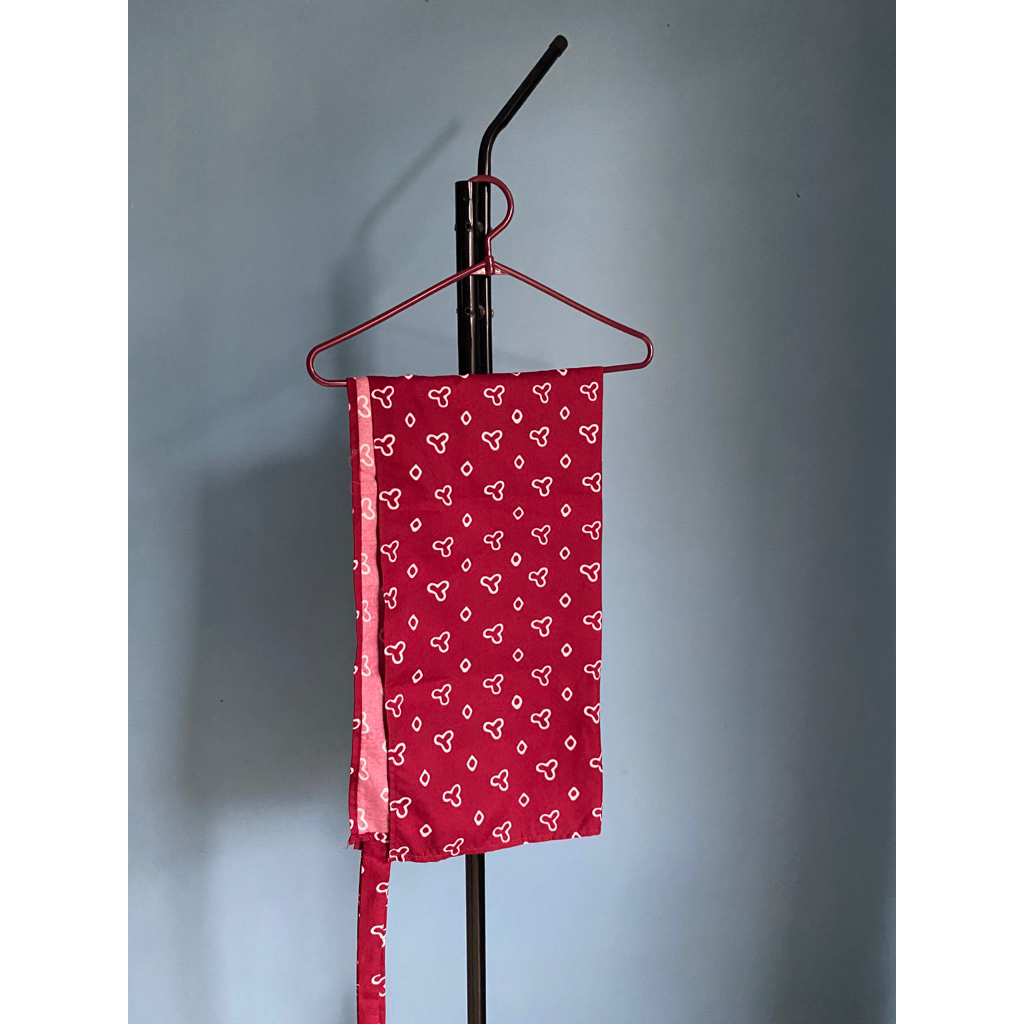 rok lilik warna merah