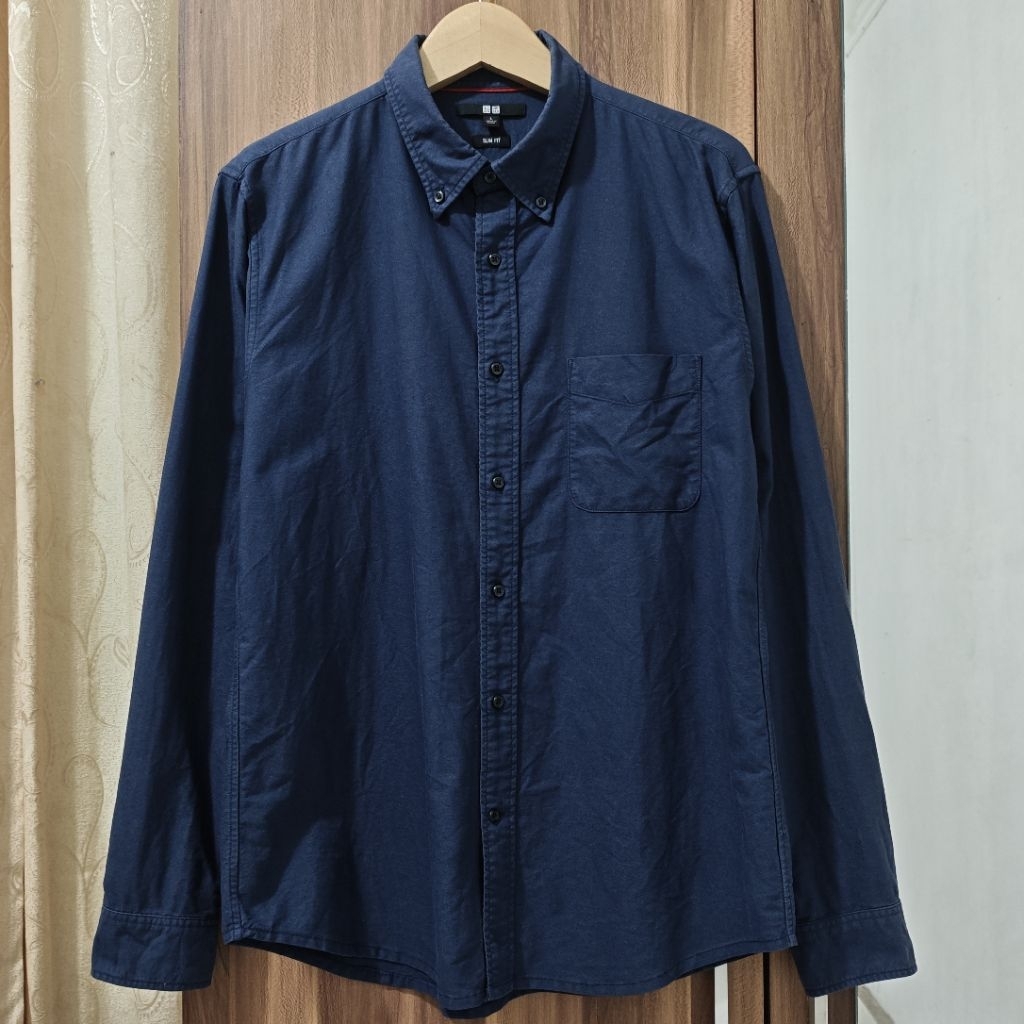 Kemeja Oxford Uniqlo