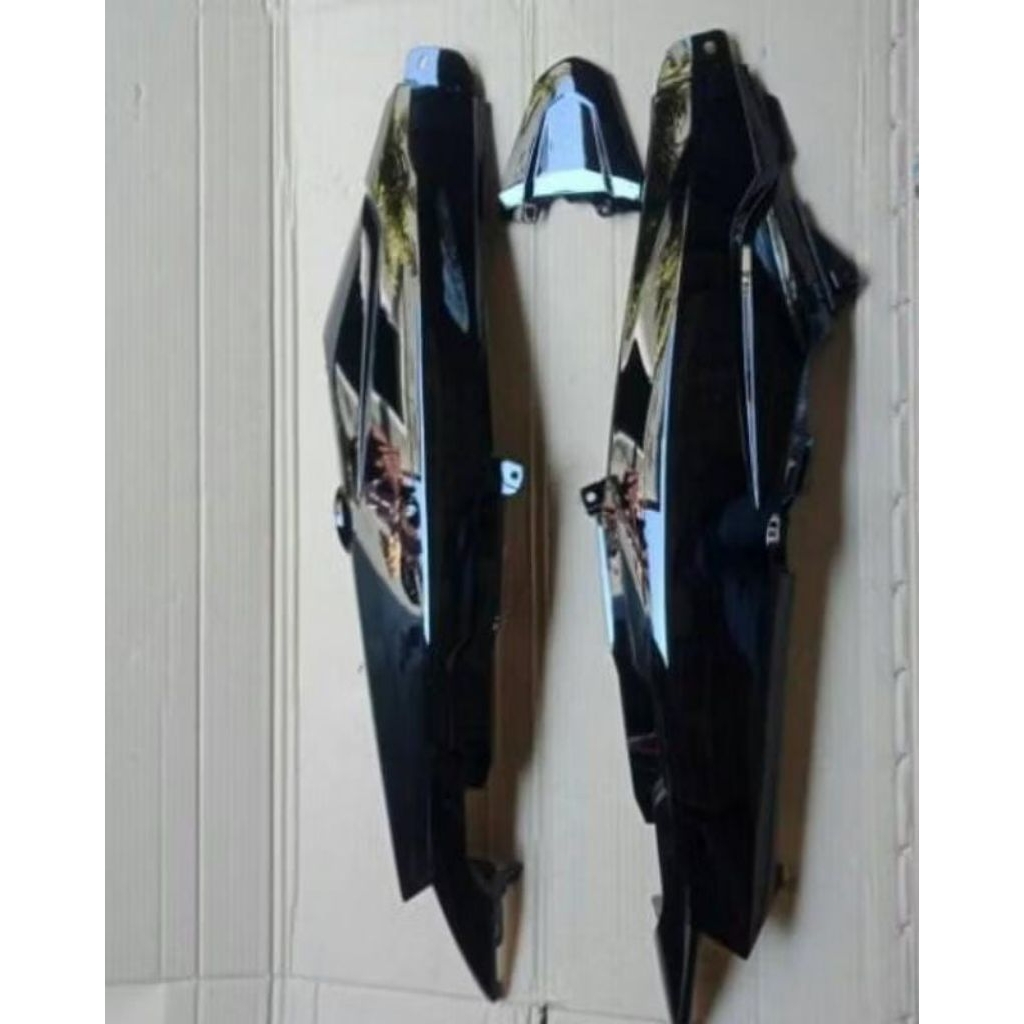 cover body kanan kiri vega R new body belakang kanan kiri vega R new yamaha vega R new
