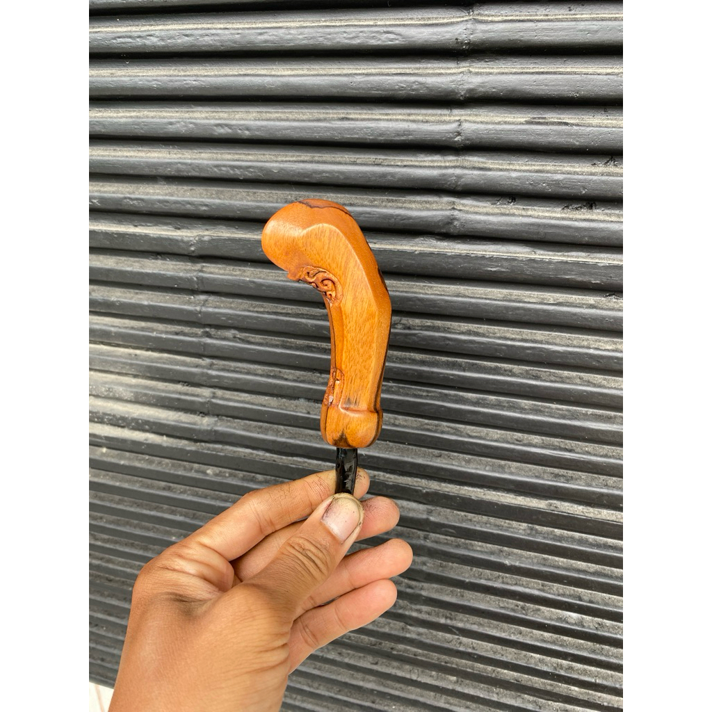 deder solo kayu timoho pinising sirlak an