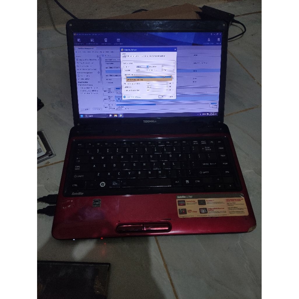 Toshiba Satelit l745 core i3 ram 6gb Minus Siap Pakai