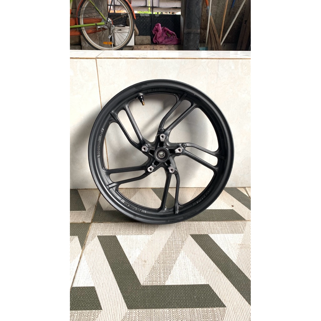 Velg Depan Vario New 125/150 Original AHM