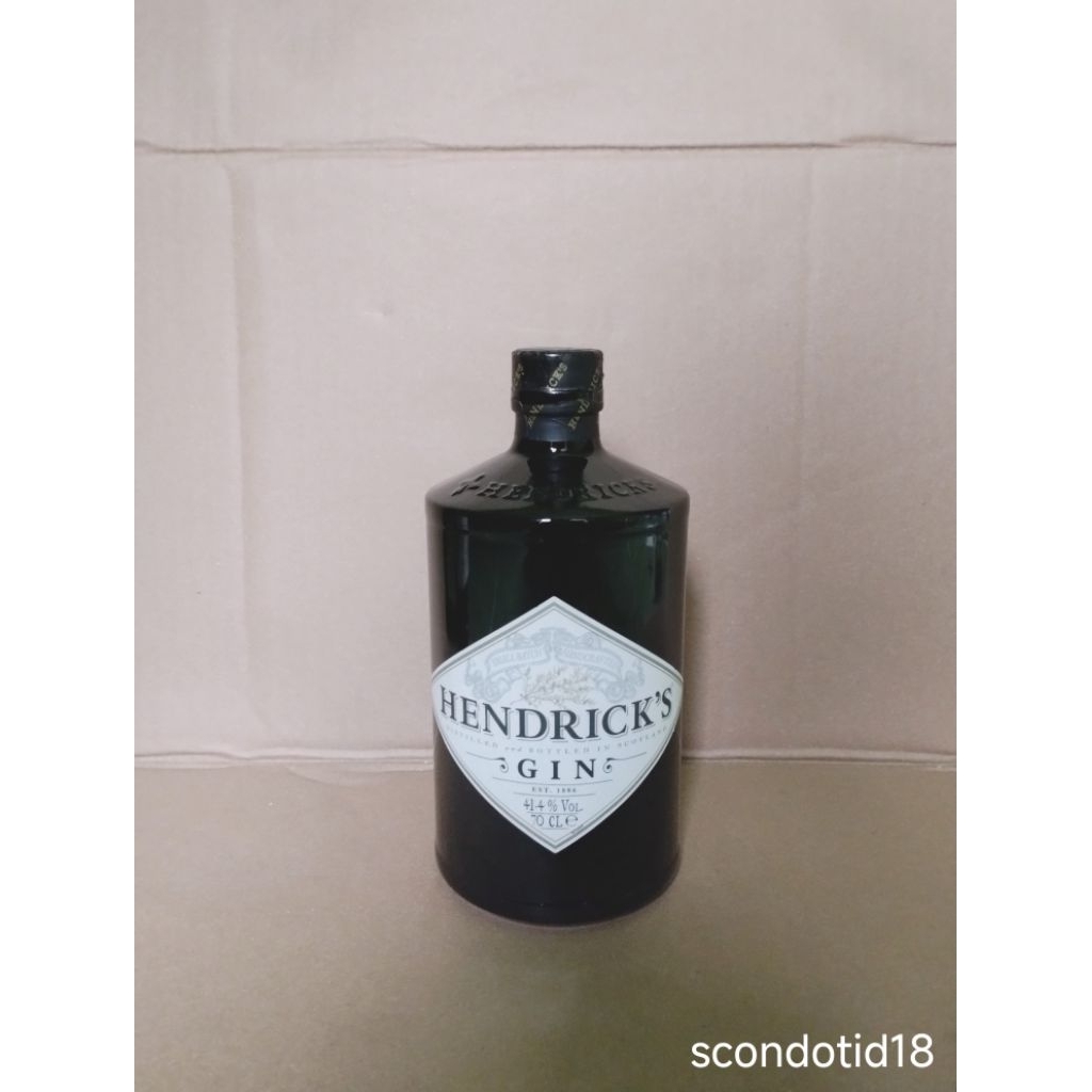 HENDRICK'S GIN - BOTOL SECOND BOTOL KOSONG(700ML)