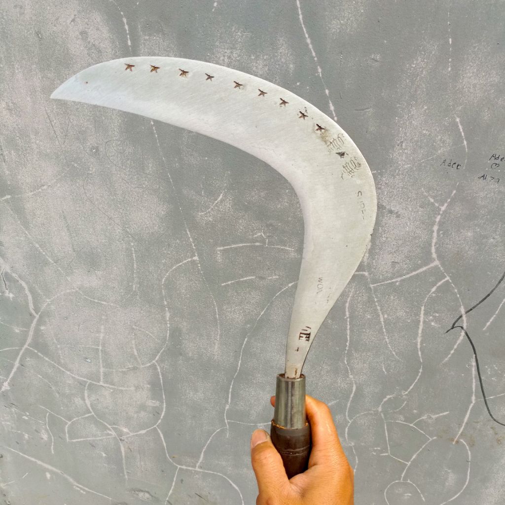 Arit pengeritan rumput bahan baja isen sudah diasah siap pakai baja lapis 5 super tajam