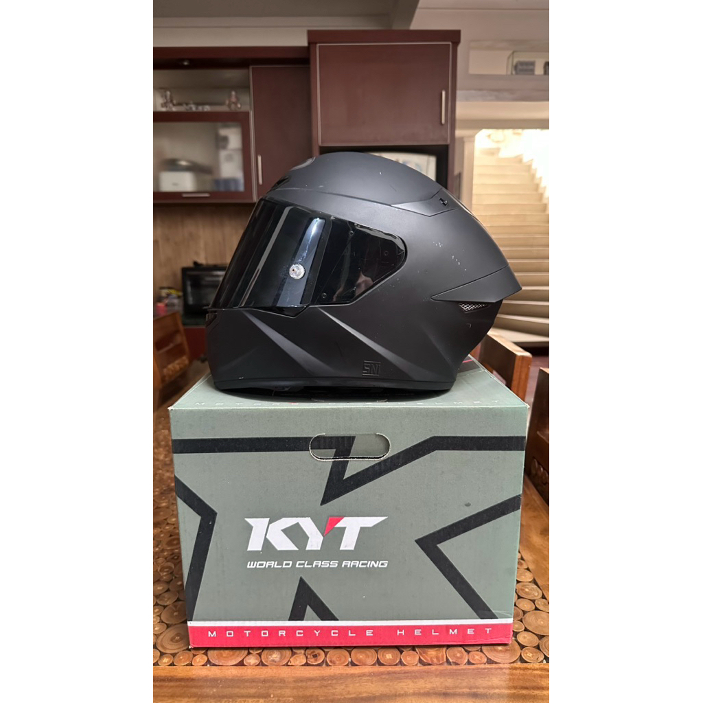 KYT TT COURSE MATT BLACK (SECOND)