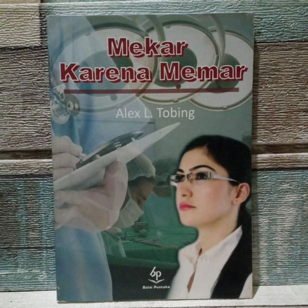 Mekar karena memar Alex L Tobing.