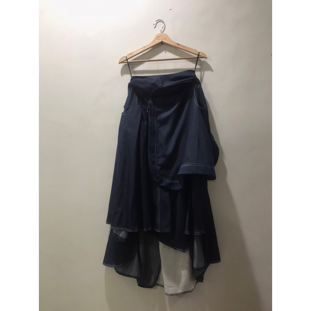 OLINE WORKROBE - KAZUKI MIDI SKIRT IN DENIM