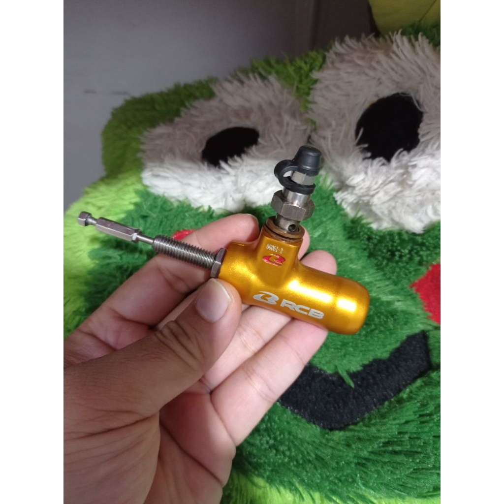 Rcb clutch s1 second.(untuk kopling hidrolik) Like new