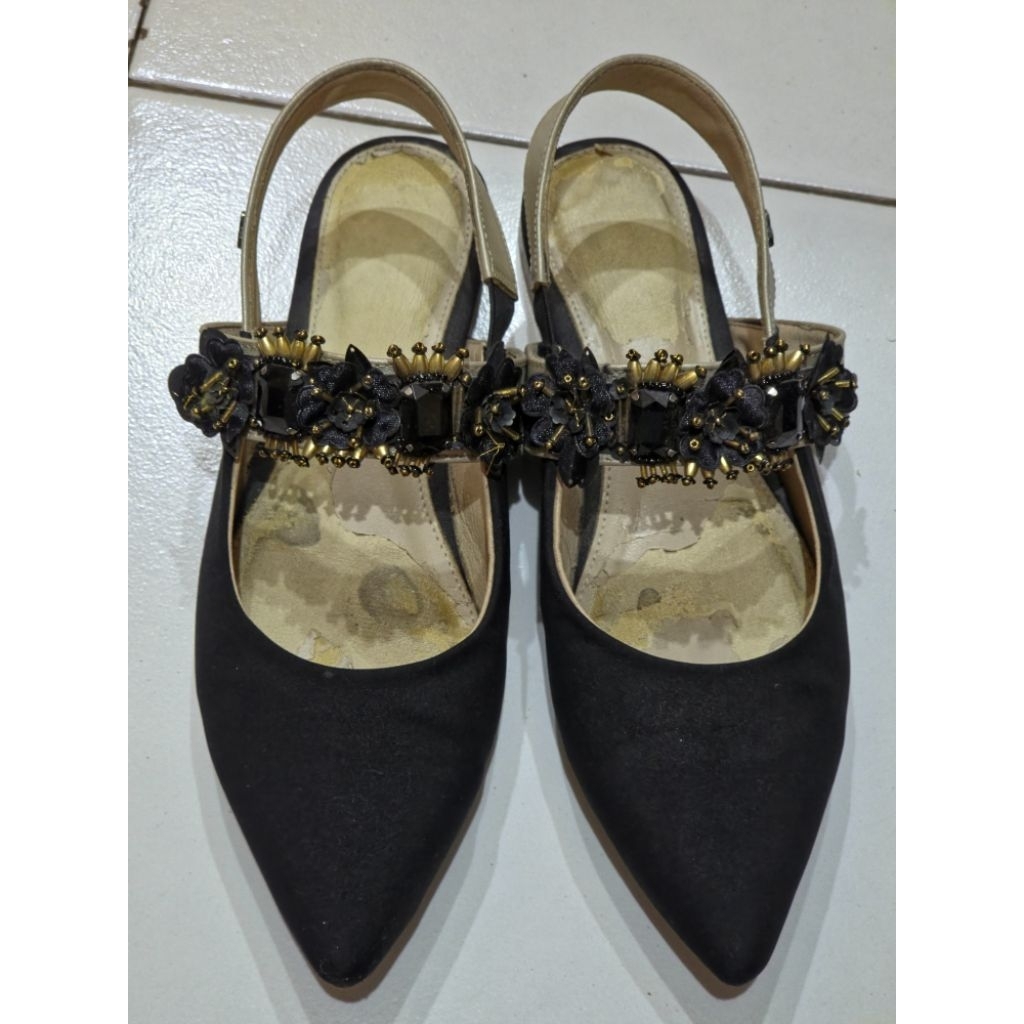 Preloved sandal PVRA ORI size 38