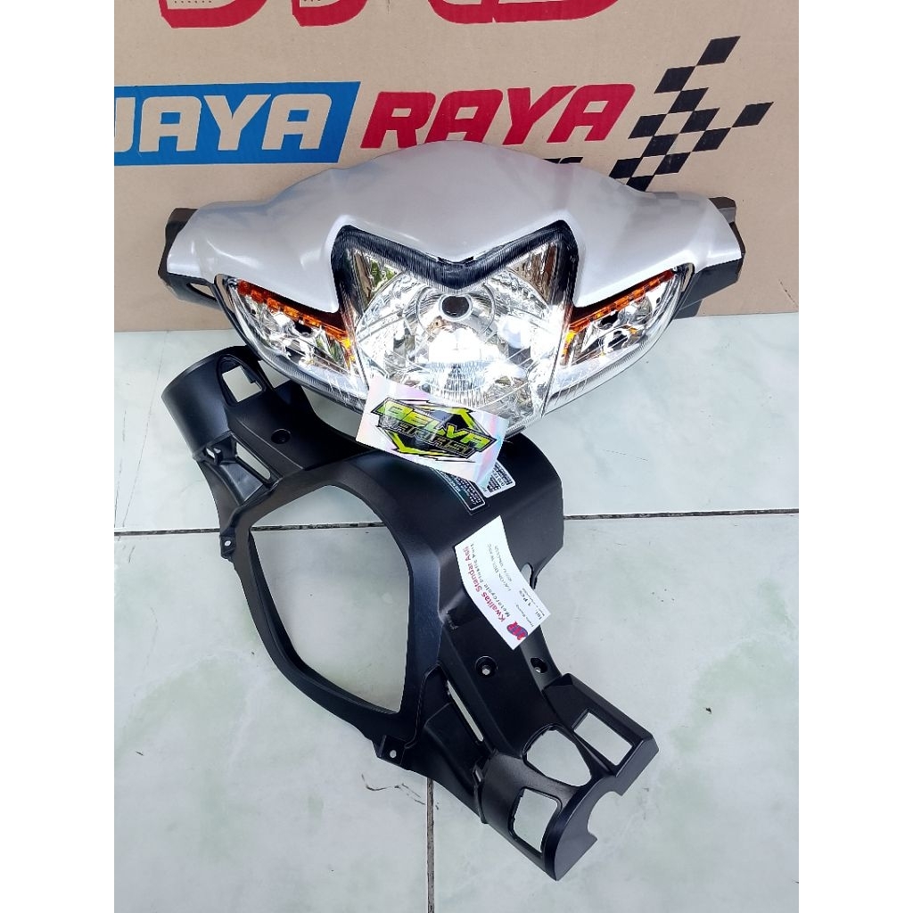 Batok Depan Belakang Plus Reflektor HONDA REVO FI ABSOLUTE 110 WARNA SILVER