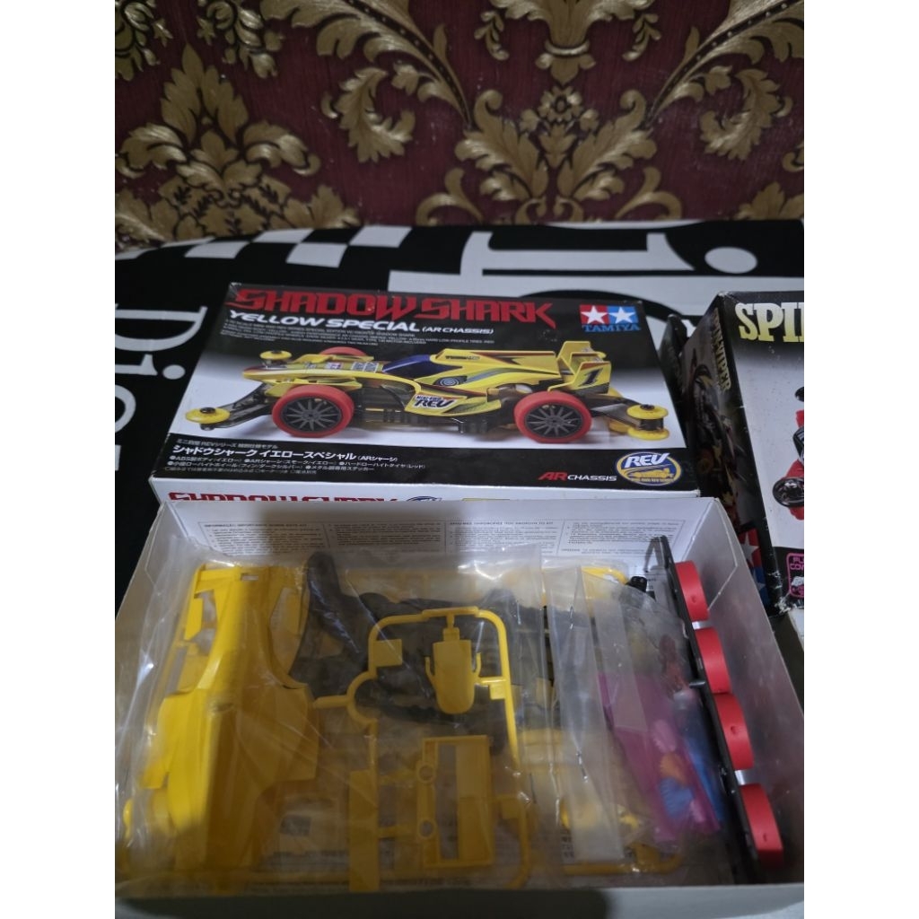 SHADOW SHARK YELLOW SPECIAL