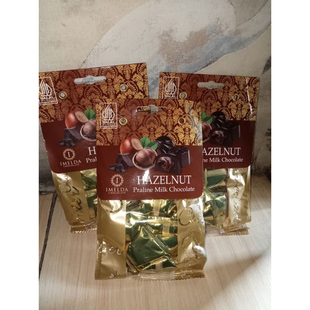 Imelda Coklat Hazelnut praline milk chocolate 72 Gram