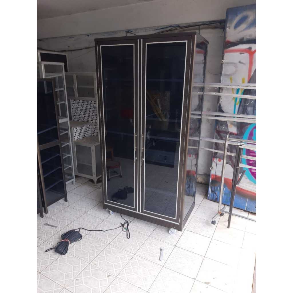 Lemari pakaian Alumunium / Lemari Baju Alumunium Type 2 Pintu Alumunium Super Rangka Cokelat Kaca Ri