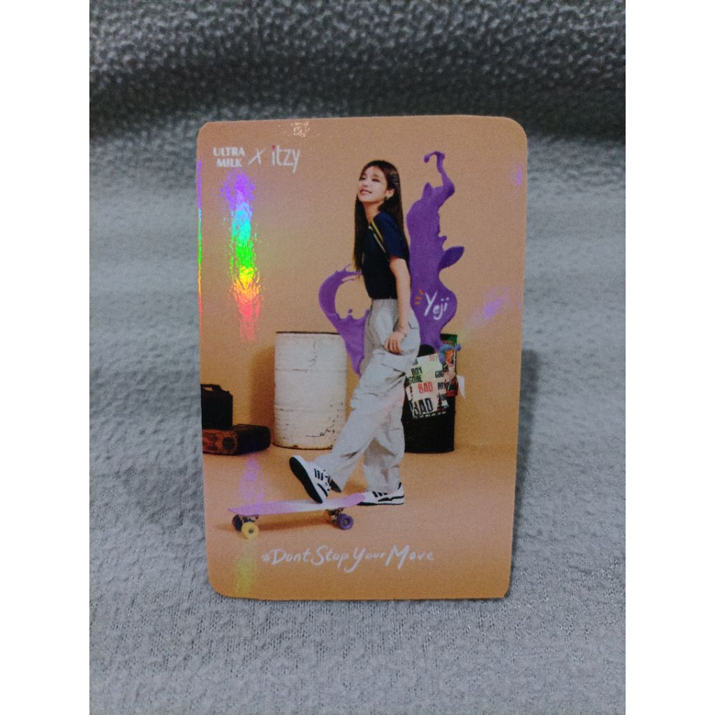Official ultra milk itzy photocard - yeji