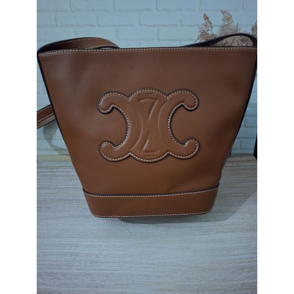 Celine Triomphe Cuir