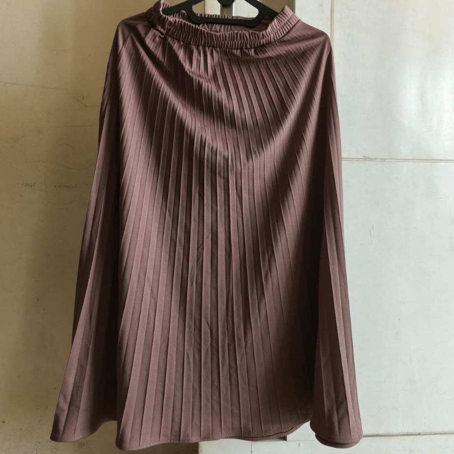 Rok Plisket Warna Coklat Muda Allsize (Preloved/Second/Bekas)