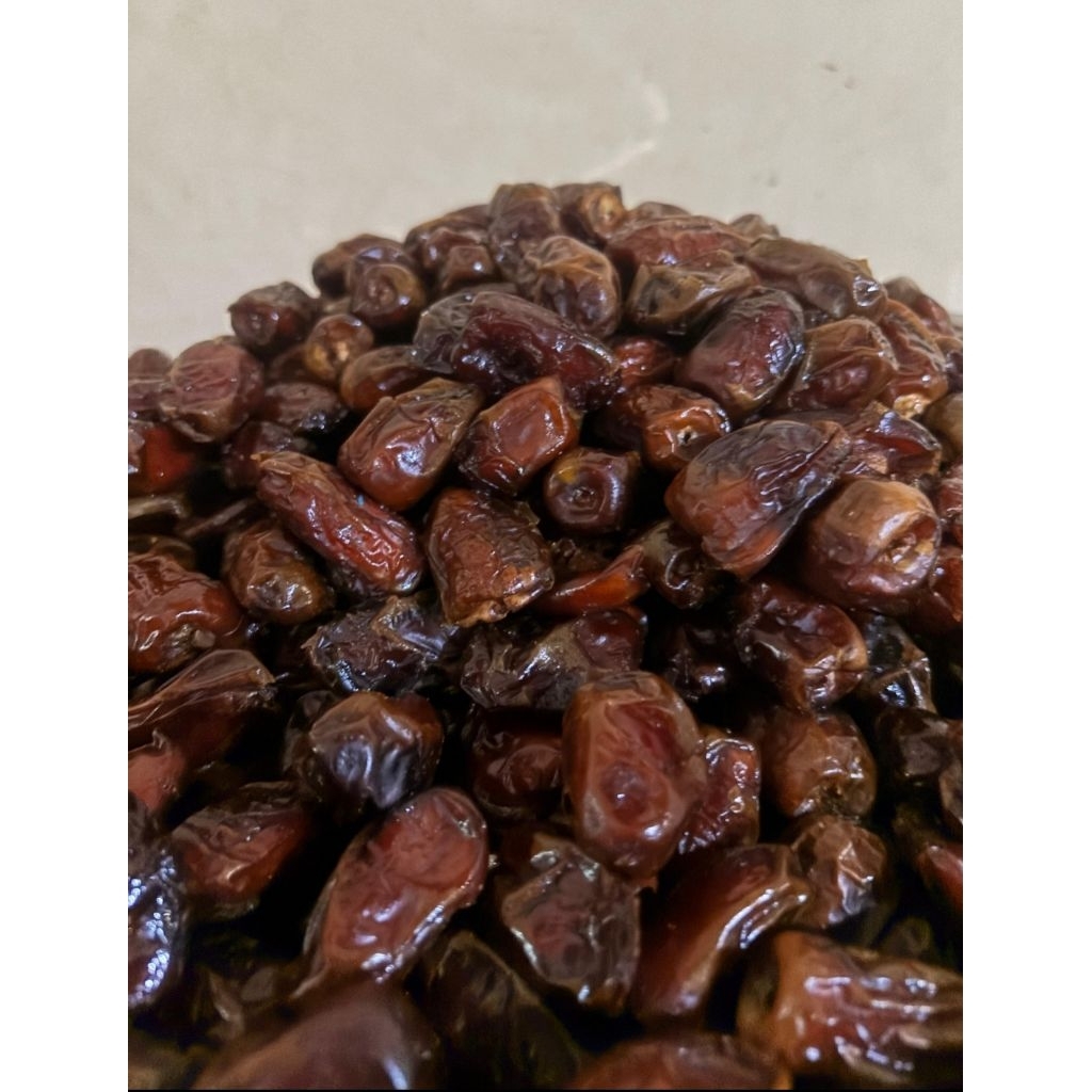 Kurma 1 kg