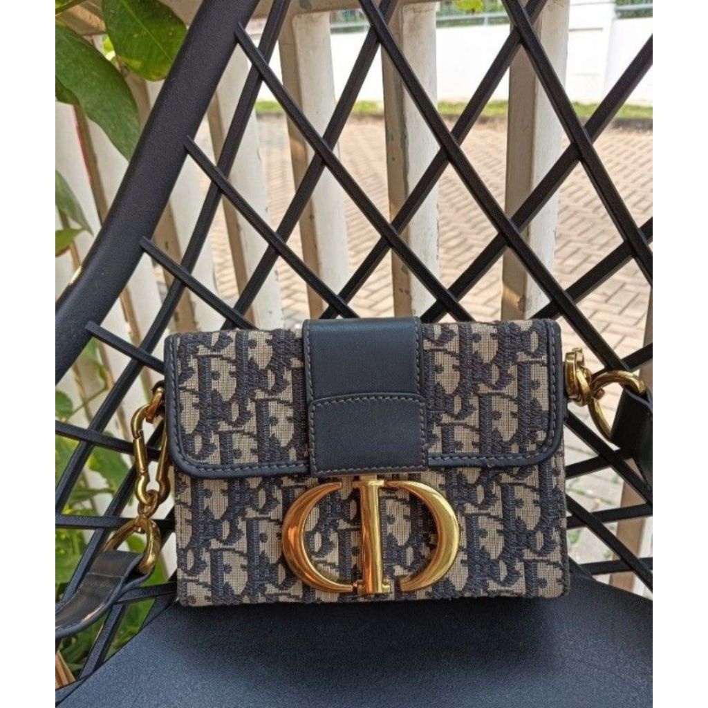 Dior 30 Montaigne Box